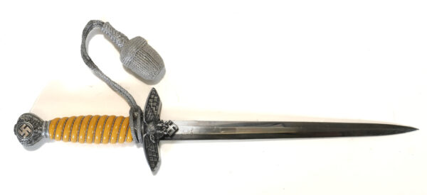 WWII German Luftwaffe Dress Dagger – 2nd Model, White Grip
