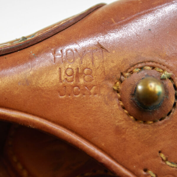 WW2 M1911 Brown Leather Flaps Holster - HOYT 1918 J.C.Y Marked - Image 3