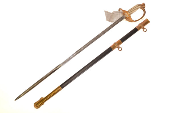 Original United States Navy Officers sword by Hilborn-Hamburger with travel case, box, and belt - Image 4