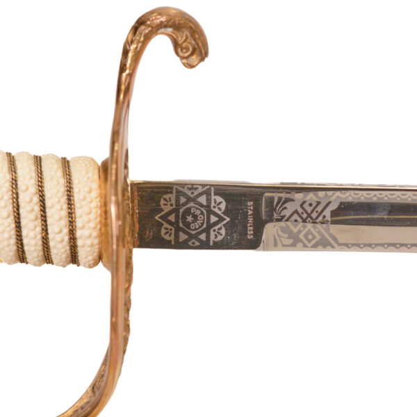 Original United States Navy Officers sword by Hilborn-Hamburger with travel case, box, and belt - Image 7