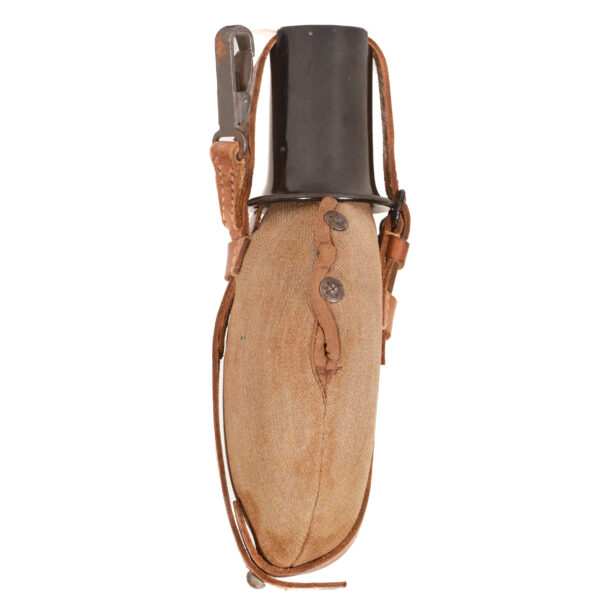 Authentic Late model WWII German M31 Canteen - Image 3