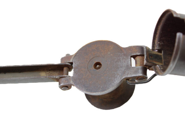 Original U.S. WWII M9 Hand Pyrotechnic Signal Flare Projector - Image 3