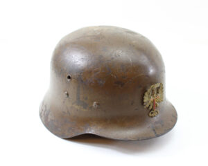 Spanish Civil War M2 Helmet with Badge