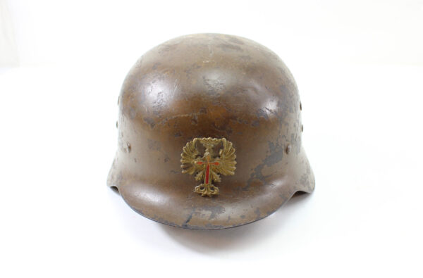 Spanish Civil War M2 Helmet with Badge - Image 6