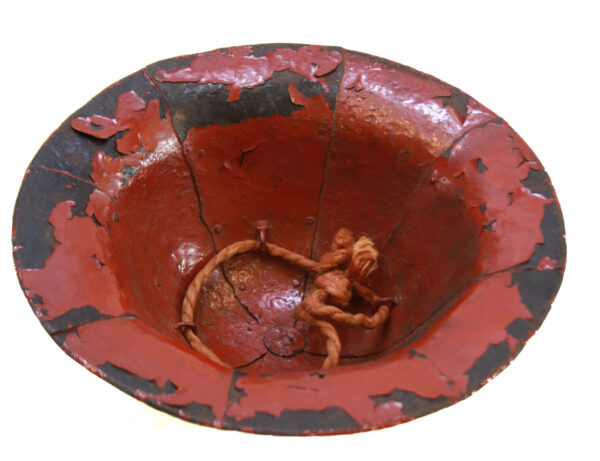 Authentic Japanese Iron Jingasa Helmet – Maruni Mokko Kamon Crest - Image 6