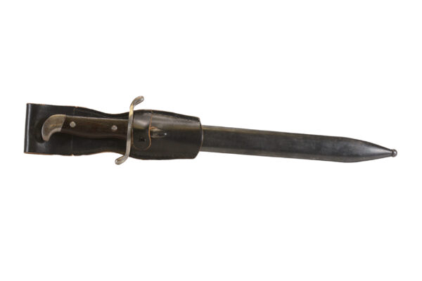 Original Argentine Model 1909 Artillery Bolo with Scabbard - Rare Intact Crest - Argentinian manufacture - Image 2