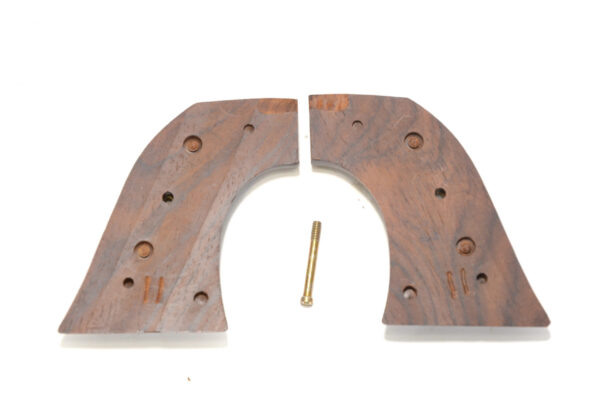Aftermarket Custom Walnut Grips for Colt Single Action Army – Handcrafted Replacement Stocks - Image 3