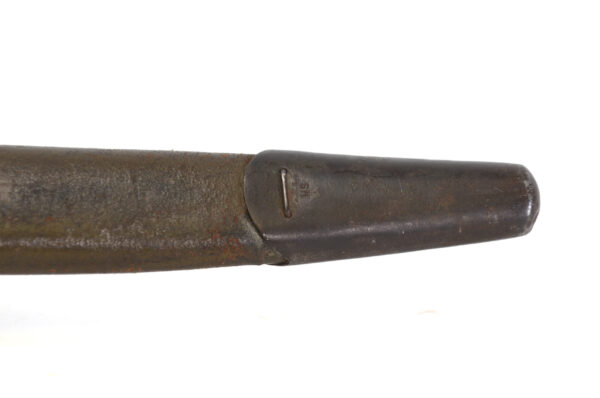 US 1917 rifle bayonet Remington manufactured - GF & MF marked leather sheath - Image 12