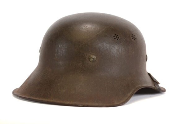 Bulgarian Royal Army Air Defence And Chemical Protection Model 1938 "Luftschutz" Steel Helmet - Image 7