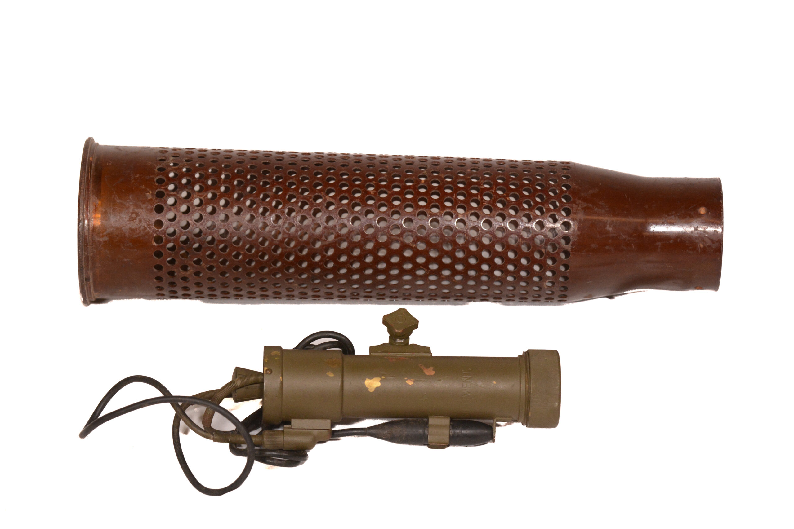 U.S. Firestone M20 Recoilless Rifle with M1917A1 Tripod — Made Inert — Includes Spent Case & M45 Light Instrument - Image 2
