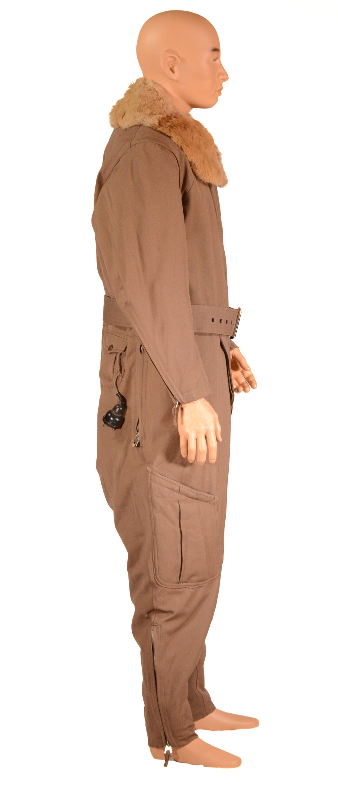 Extremely Rare Unissued WWII Japanese Winter Pilots Suit set - A-spec, Electrically Heated, post 42 Revisions - Image 9