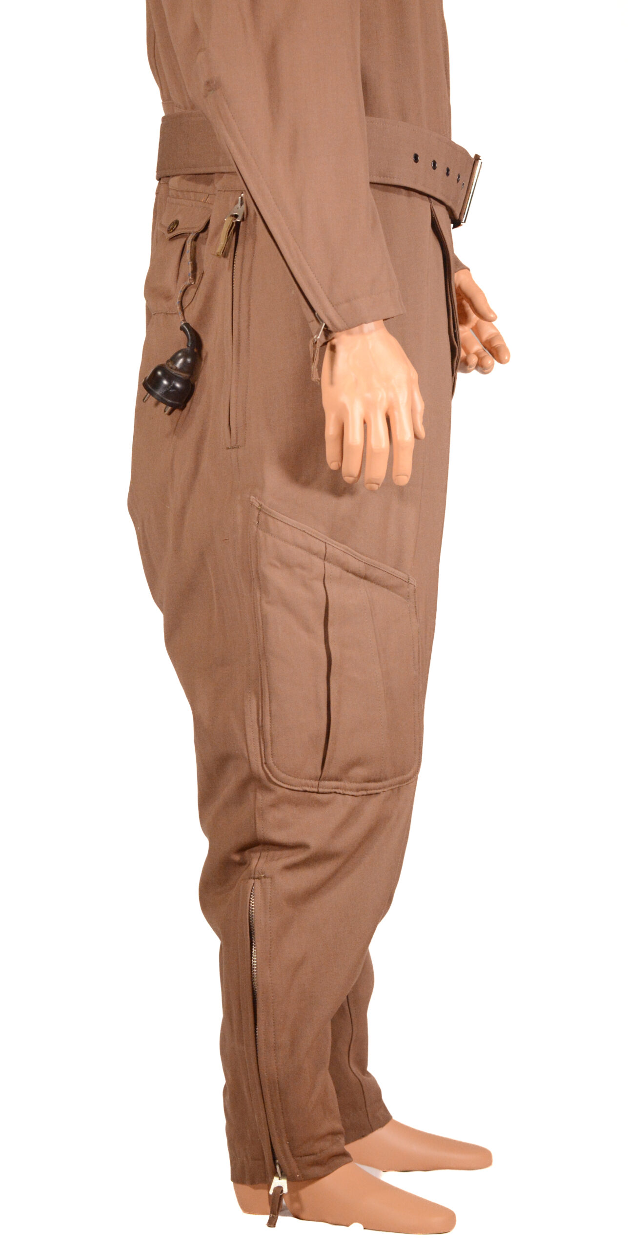 Extremely Rare Unissued WWII Japanese Winter Pilots Suit set - A-spec, Electrically Heated, post 42 Revisions - Image 11