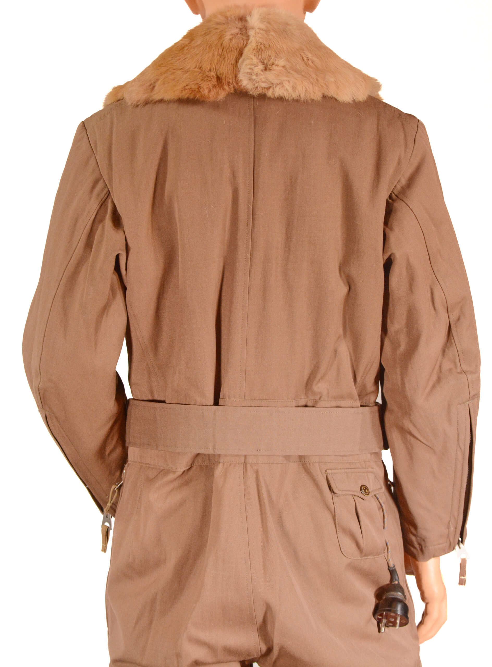 Extremely Rare Unissued WWII Japanese Winter Pilots Suit set - A-spec, Electrically Heated, post 42 Revisions - Image 14