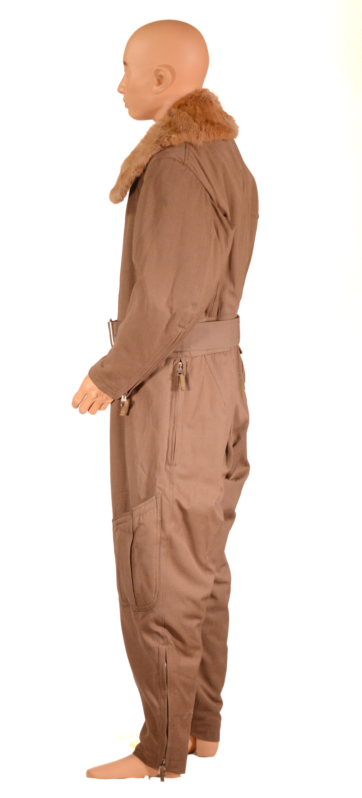 Extremely Rare Unissued WWII Japanese Winter Pilots Suit set - A-spec, Electrically Heated, post 42 Revisions - Image 17