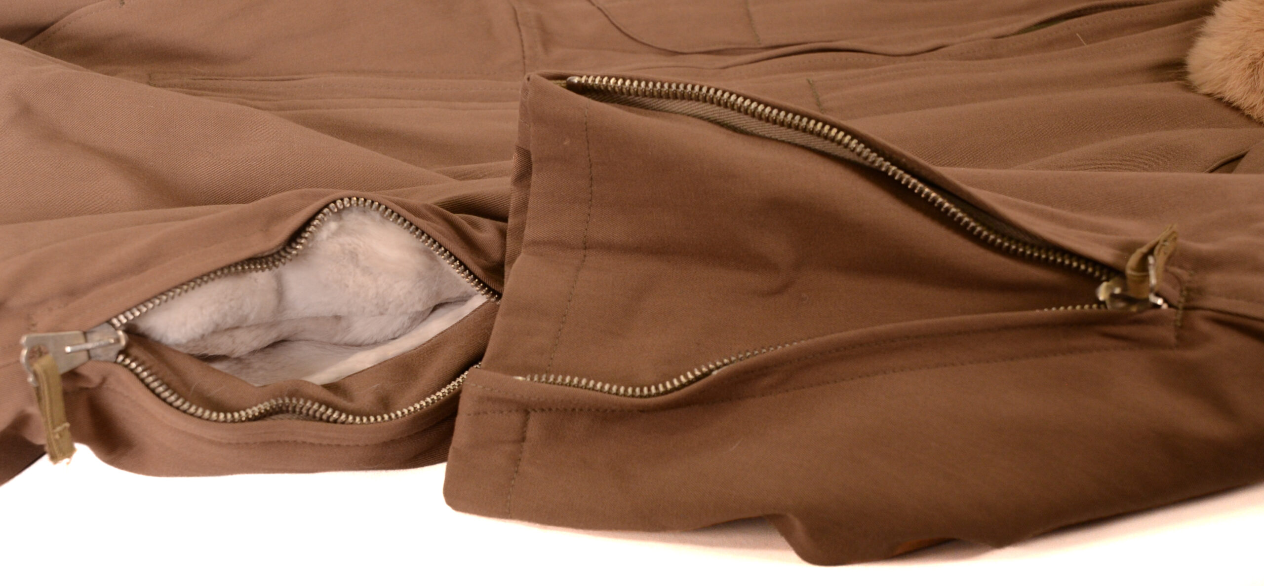 Extremely Rare Unissued WWII Japanese Winter Pilots Suit set - A-spec, Electrically Heated, post 42 Revisions - Image 22