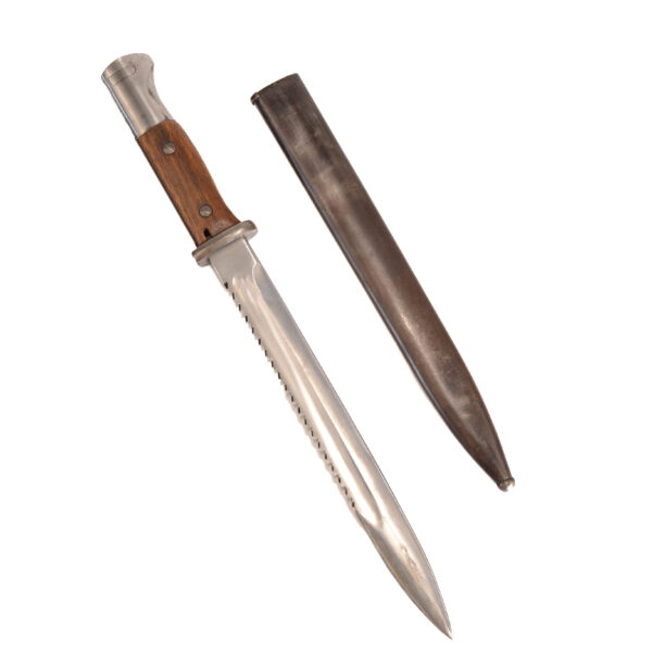 Original German WWI Seitengewehr M1884/98 II Sawback Bayonet – Crown-over-W Proofed, Fitted with WWII Scabbard