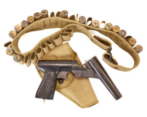Original WWII signal pistol Mark 5 manufactured by R.F. Sedgley inc. 1942 with Belt, holster, and Flares