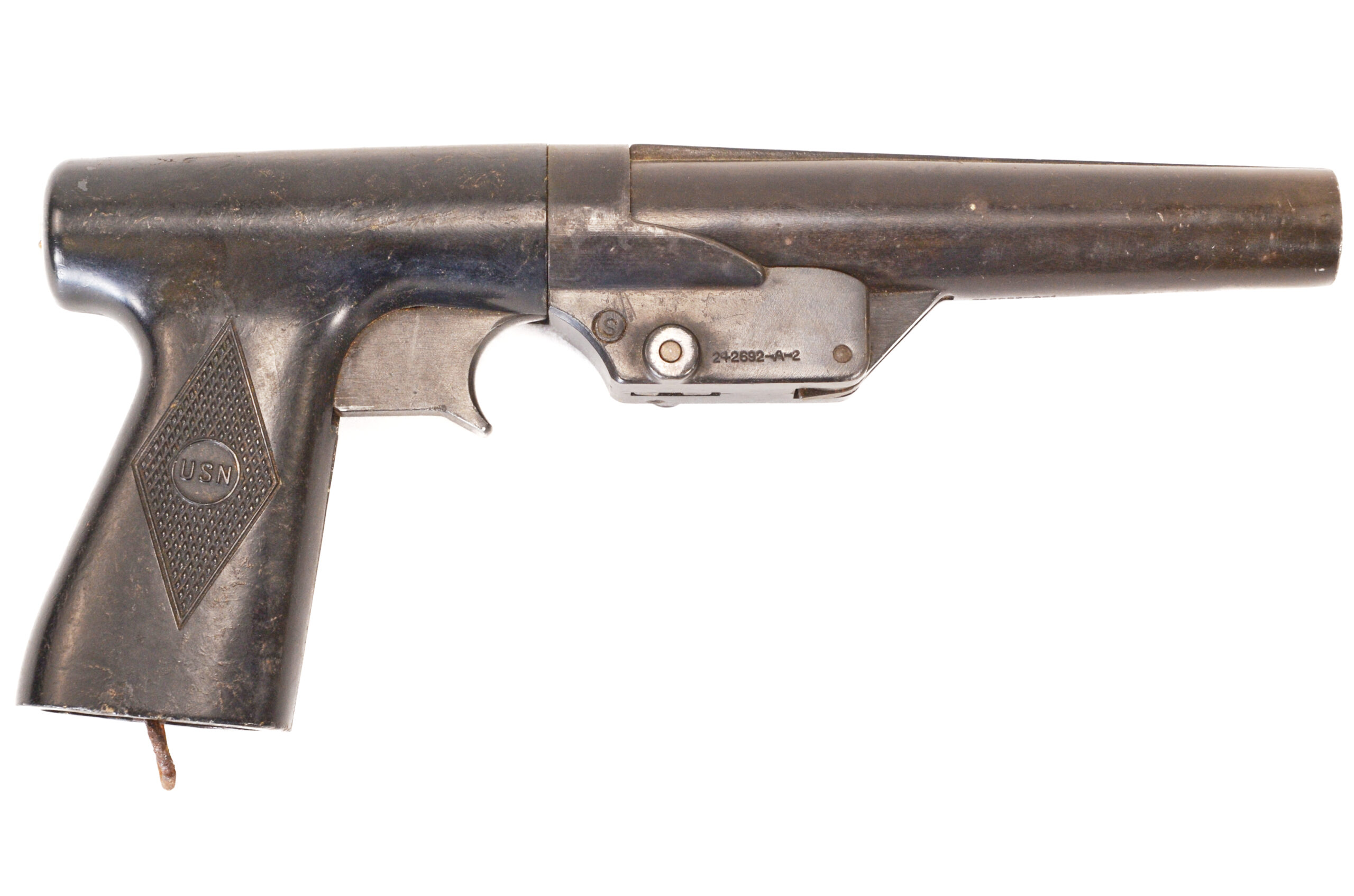 Original WWII signal pistol Mark 5 manufactured by R.F. Sedgley inc. 1942 with Belt, holster, and Flares - Image 3