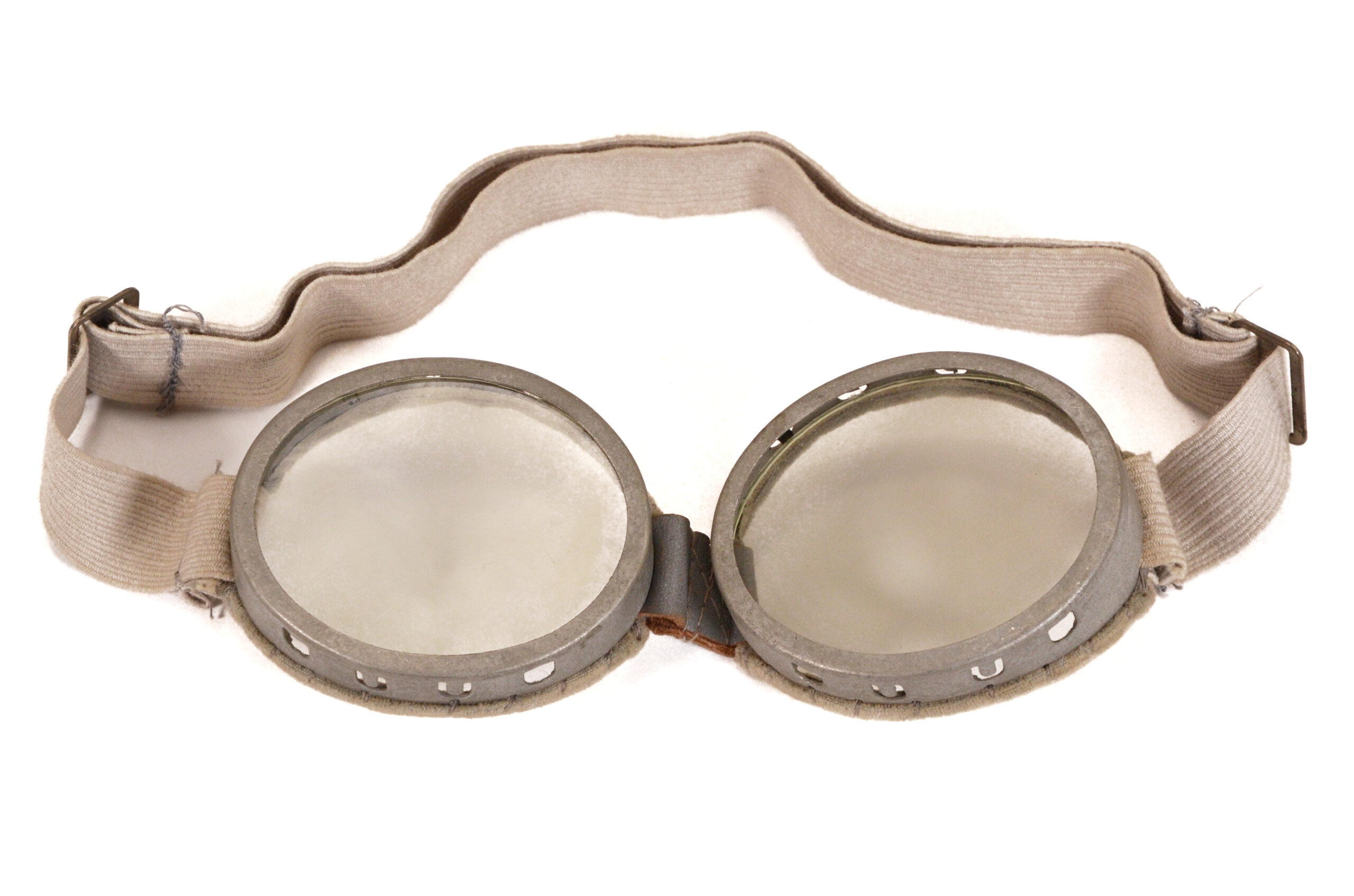 Original British WWII Dust Goggles with Metal Case - Image 3