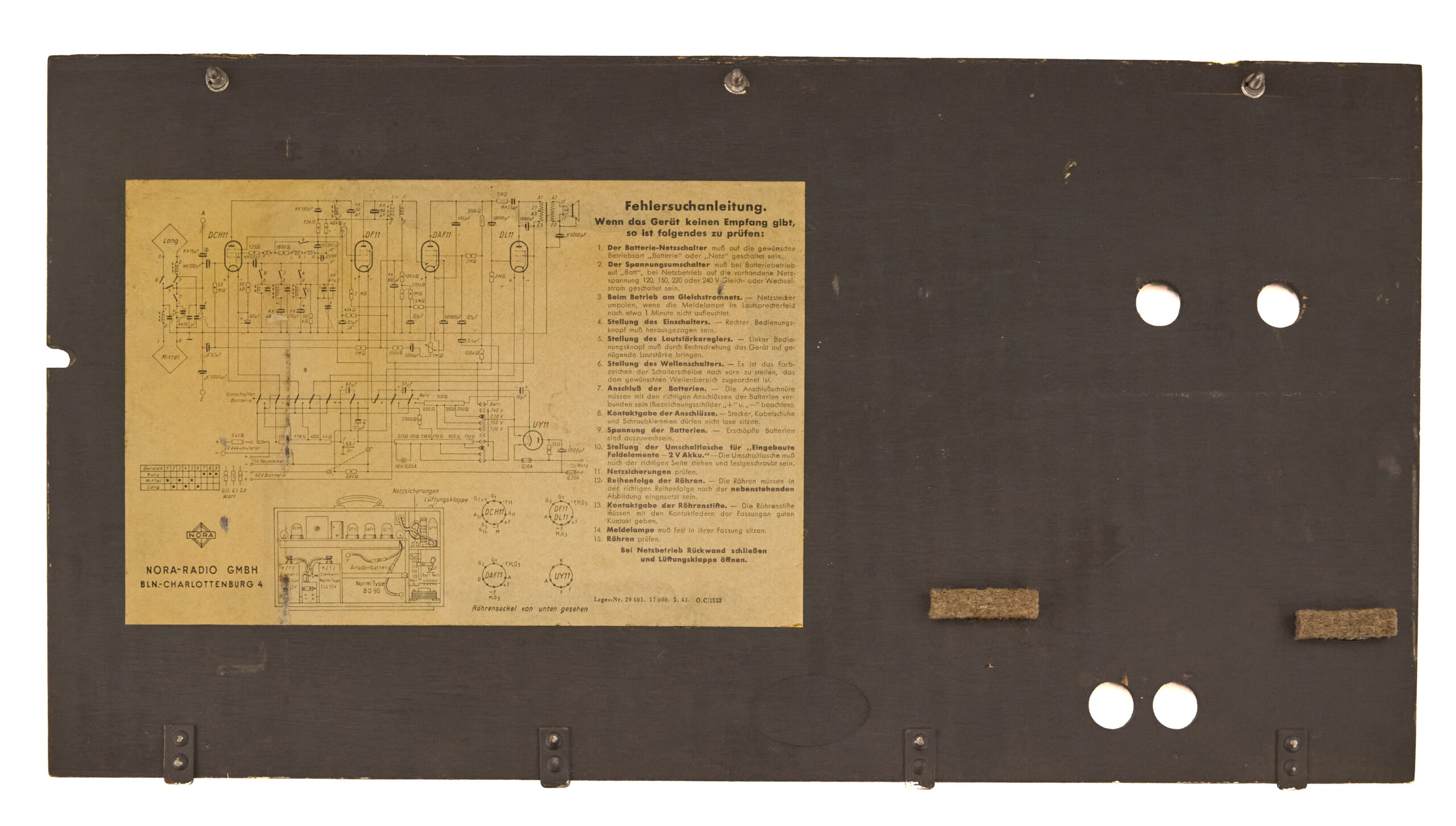 Original 1940's German Nora K42N Broadcast Receiver - Truppenbetreuungsempfänger - Image 8