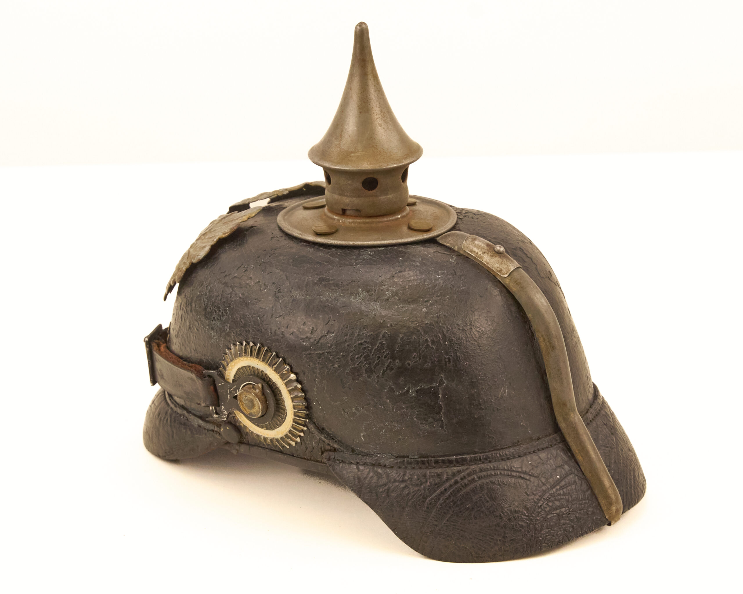Original Model 1915 pattern Imperial Prussian enlisted man’s Pickelhaube - Image 5