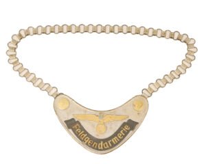 Wehrmacht Feldgendarmerie Gorget (Ringkragen für Feldgendarmerie)