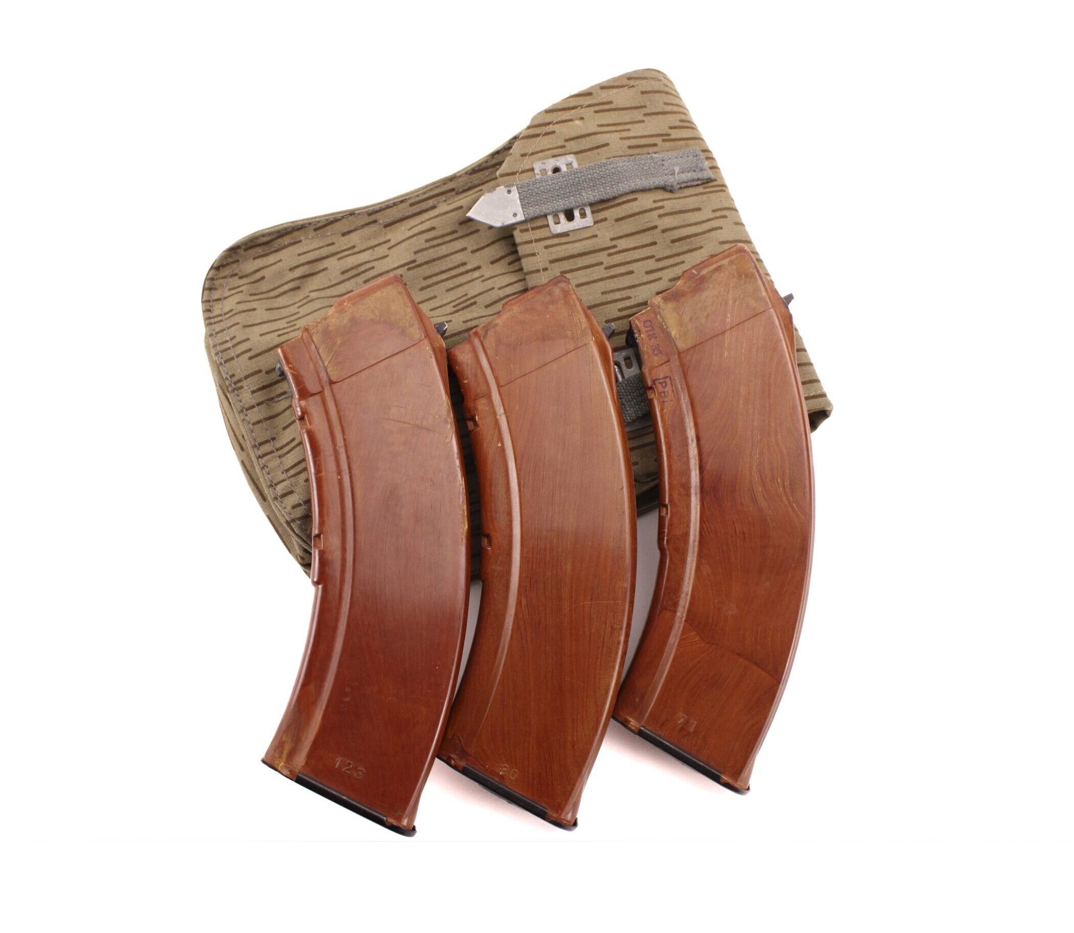 Soviet AKM 7.62x39 Bakelite Magazine Set with East German NVA Strichtarn Pouch
