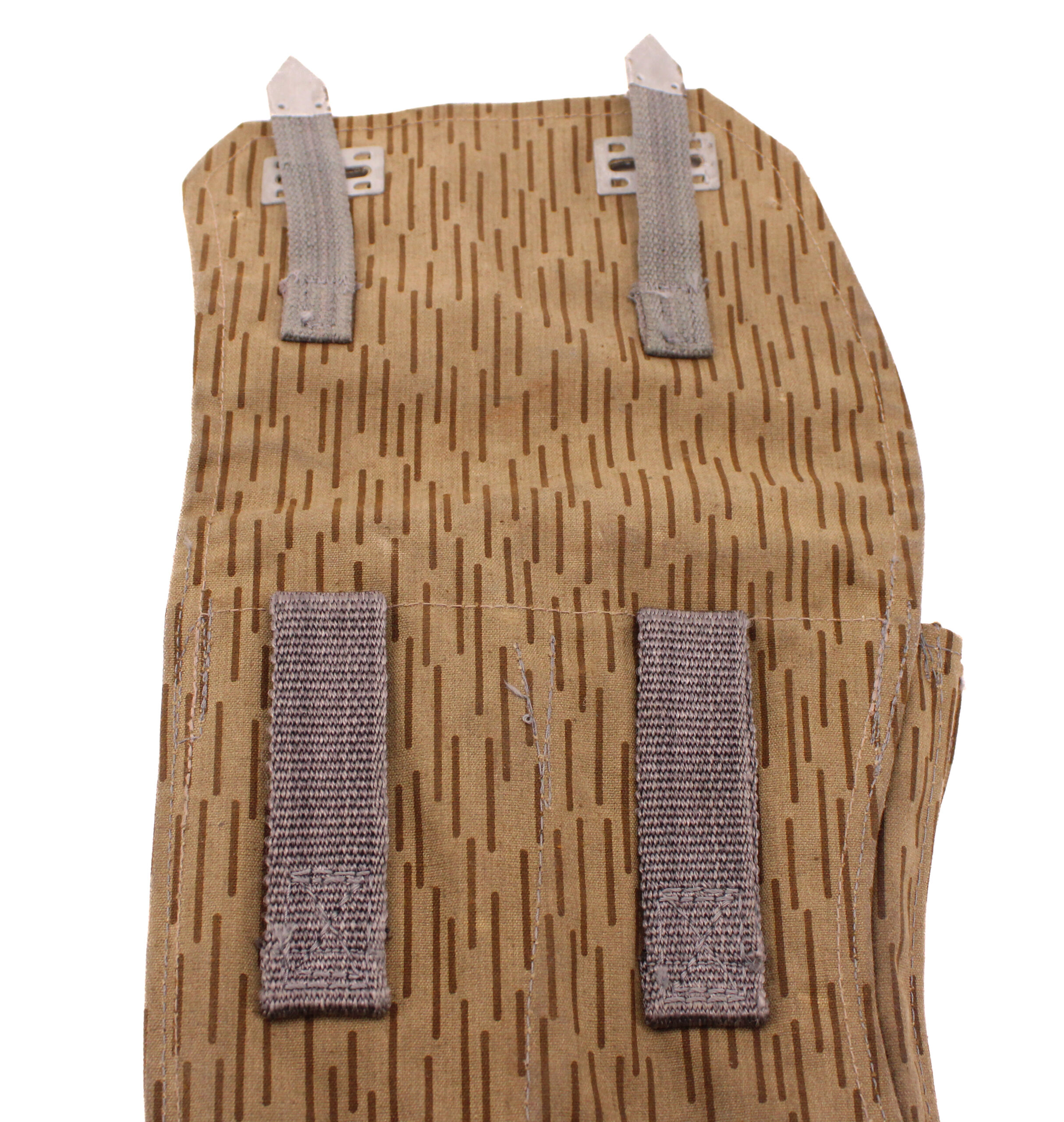 East German NVA Strichtarn AKM magazine pouch